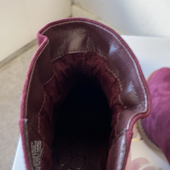 Brand new in box Jessica Simpson Yvette suede bootie size 5-1/2, color Shiraz - Picture 7 of 8